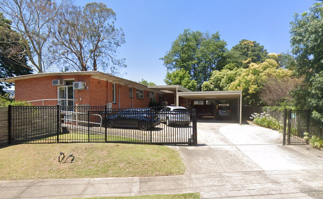 Front of brick one level house